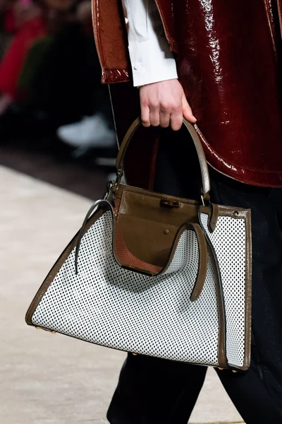 Look 51
